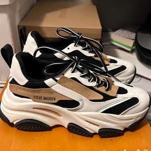 Steve Madden Possession Black/Tan 8.5